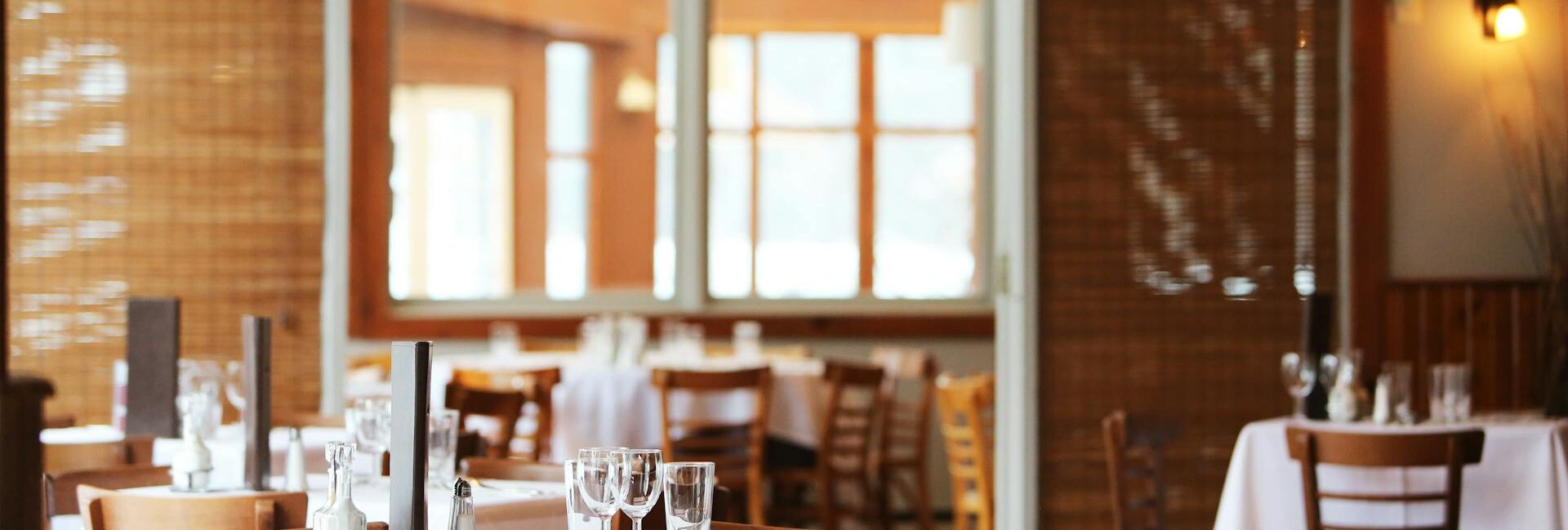 Najlepsze restauracje serwujące tradycyjną polską kuchnię w Warszawie